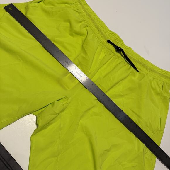 Reebok Shorts Workout Ready Men’s 2XL Acid Yellow Training Gym Quick Dry NWT $33 - Picture 11 of 11